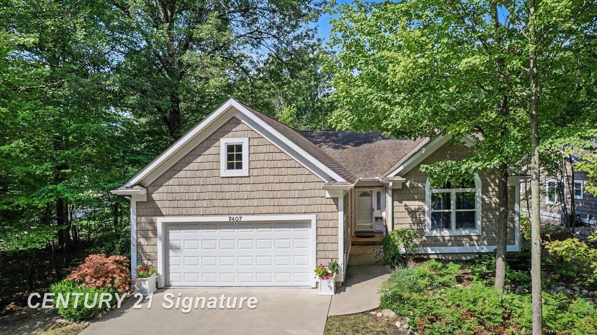 7407 Rock Hollow Ln Lane