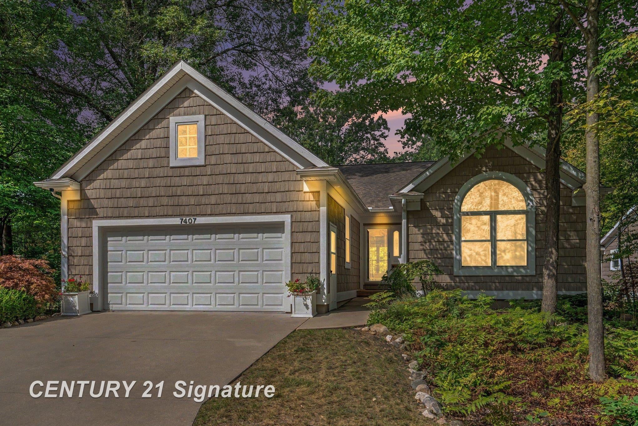 7407 Rock Hollow Ln Lane