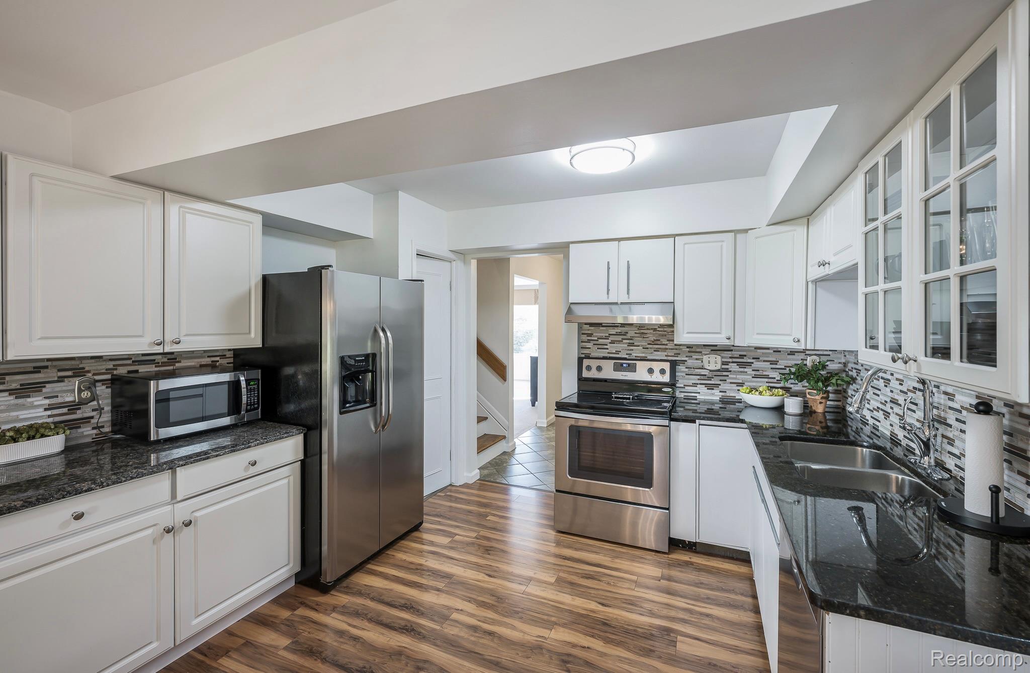 1524 Georgetown Drive 32