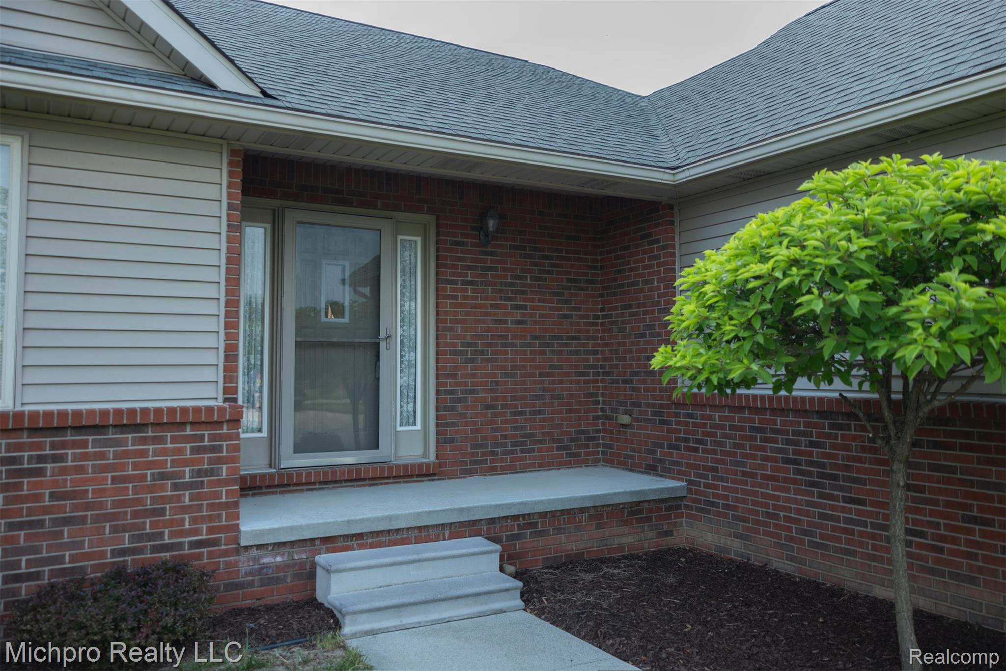 411 ROWLEY Drive