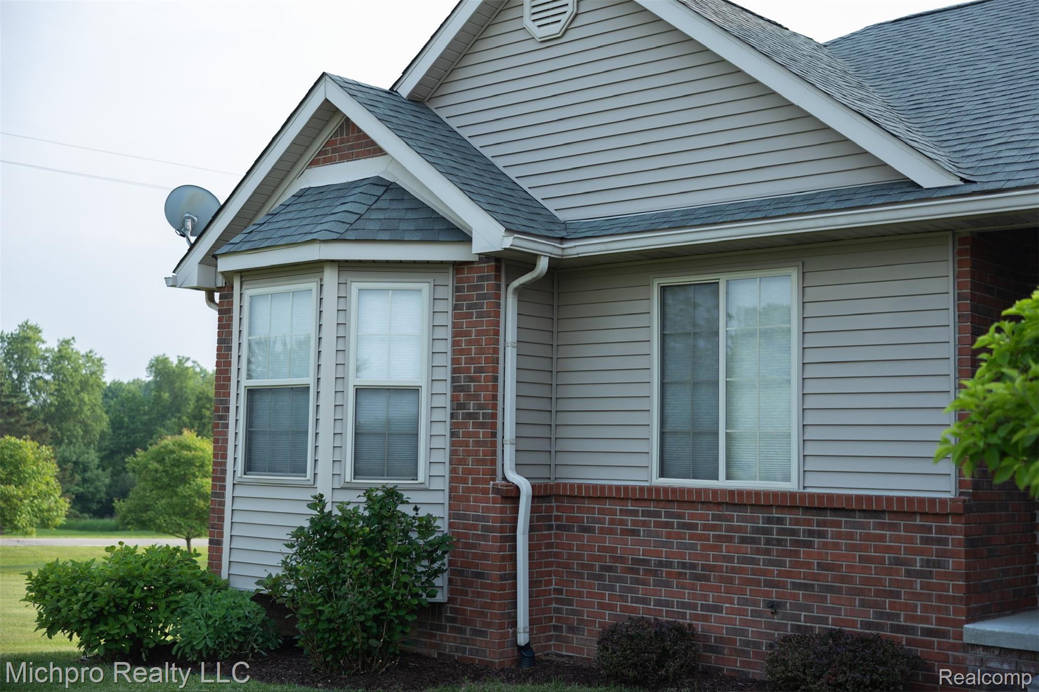 411 ROWLEY Drive
