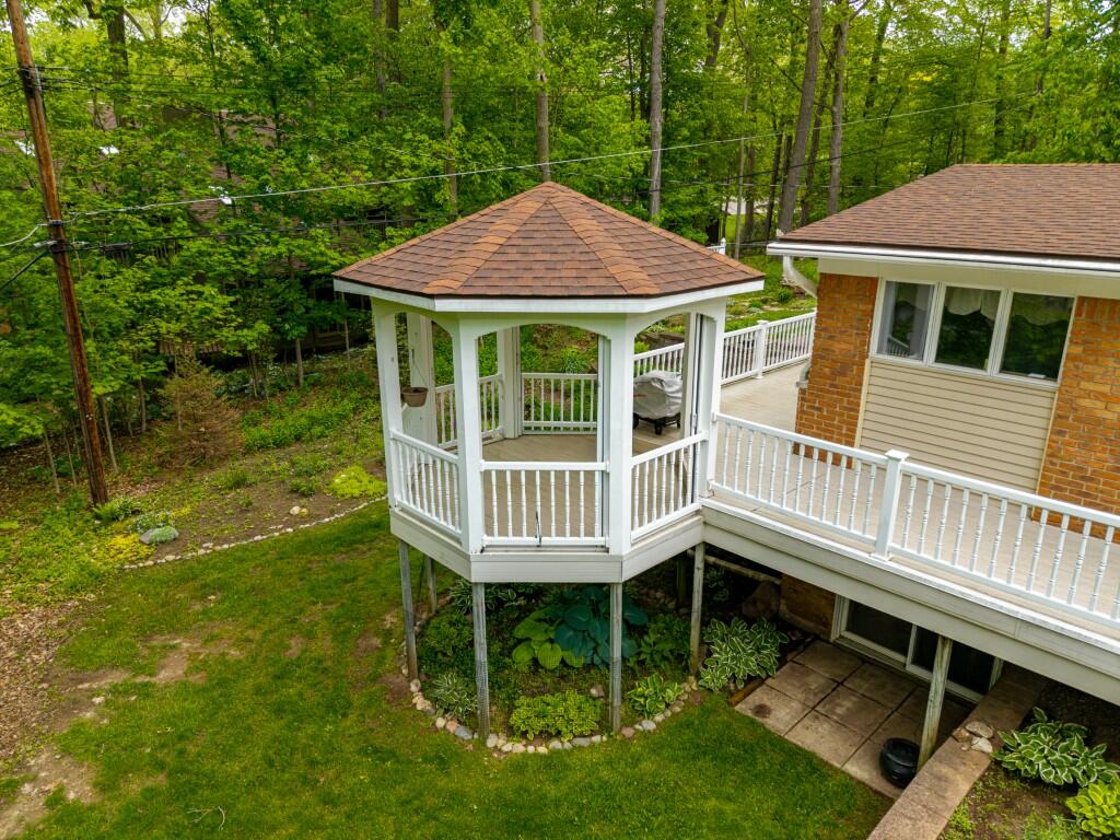 4179 Woodland Drive