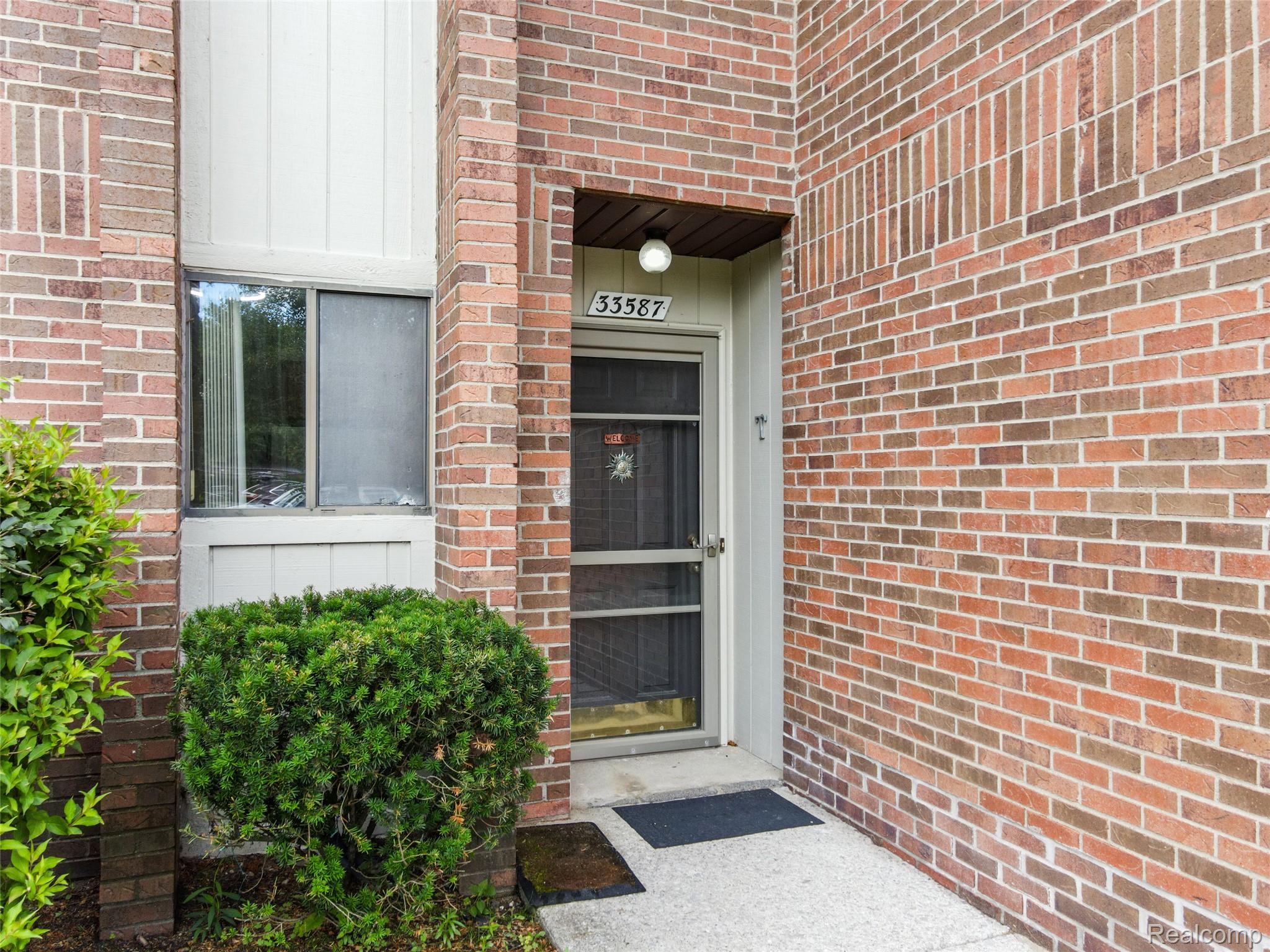 33587 Pondview Circle 114