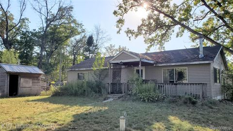 Photo of 2887 Ivan, Hamilton Township, MI 48625 (MLS # 20251039933)
