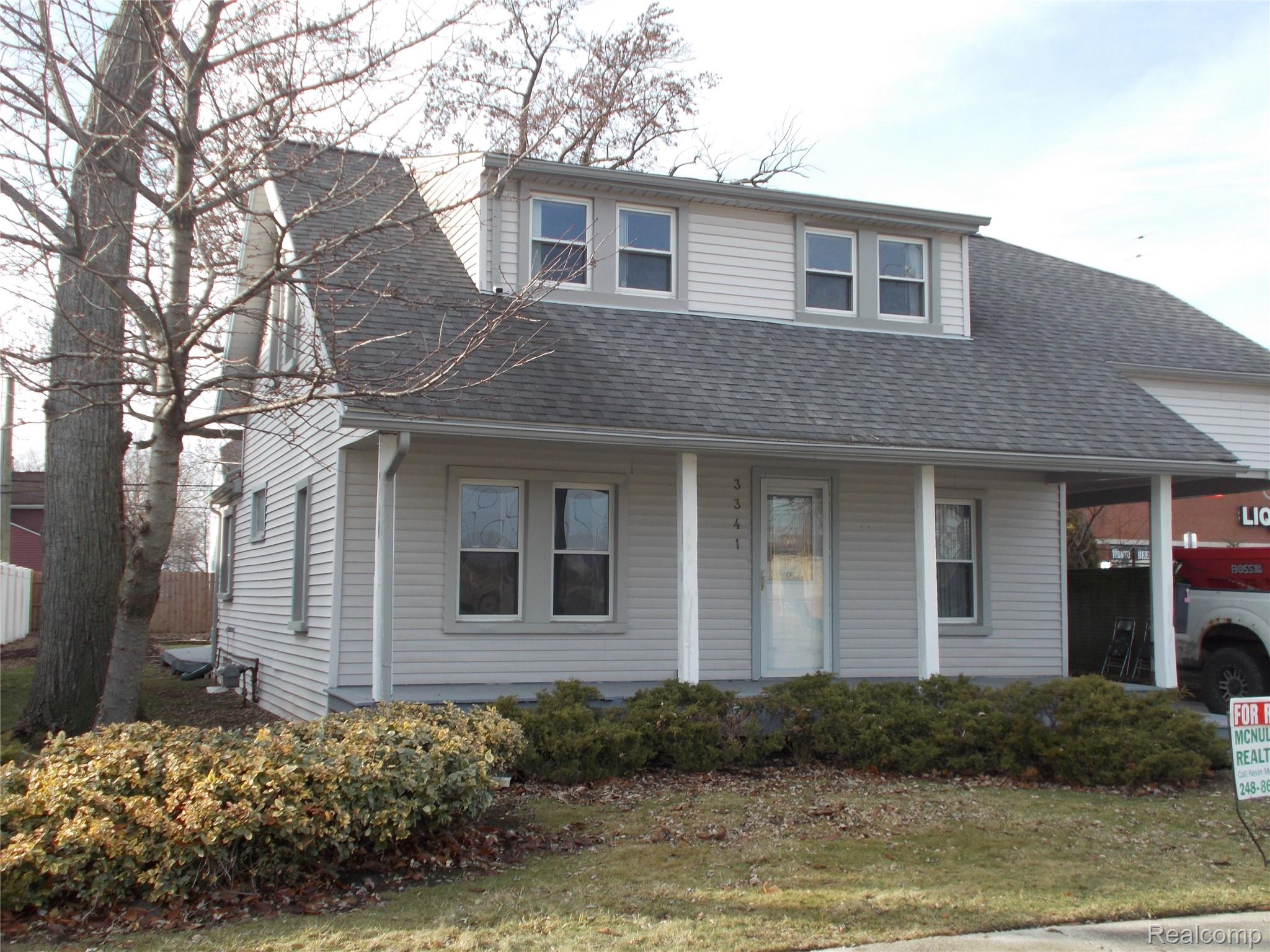 3341 Buckingham Avenue Avenue