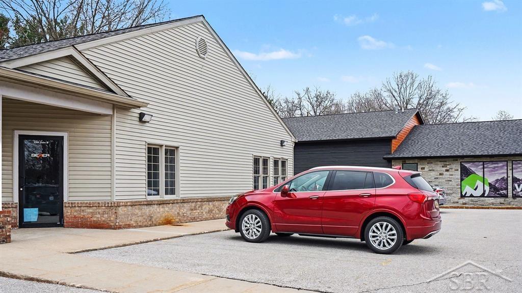 Unit B 5319 N Saginaw Road