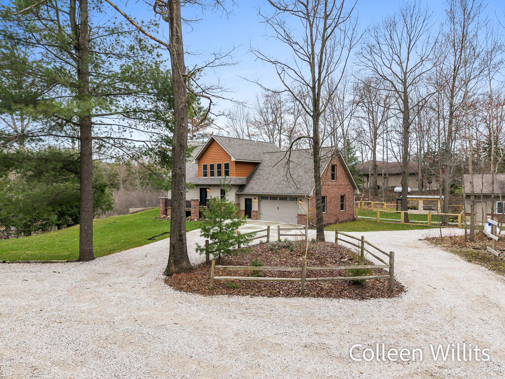 935 W White Road