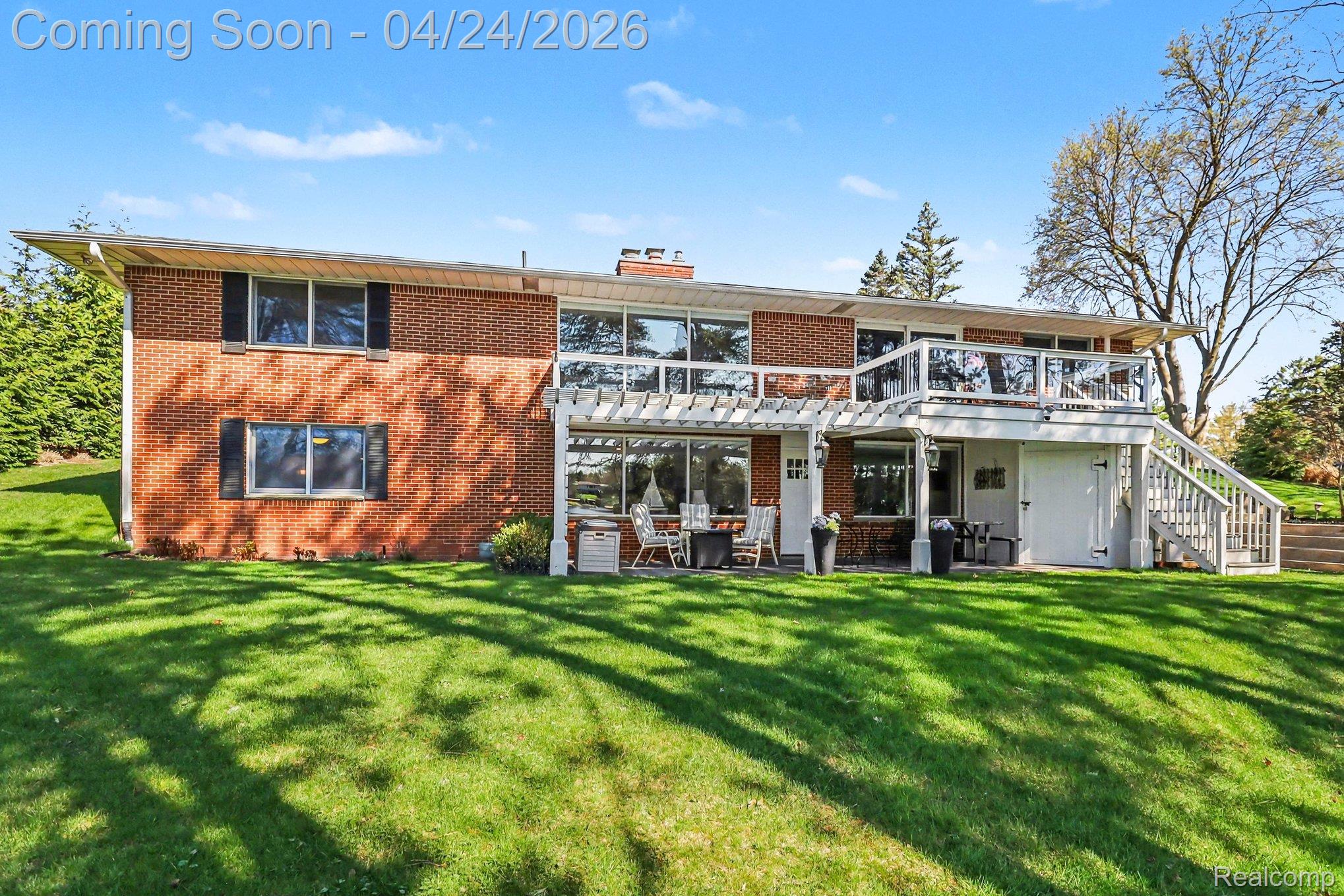 1085 Abseguami Trail