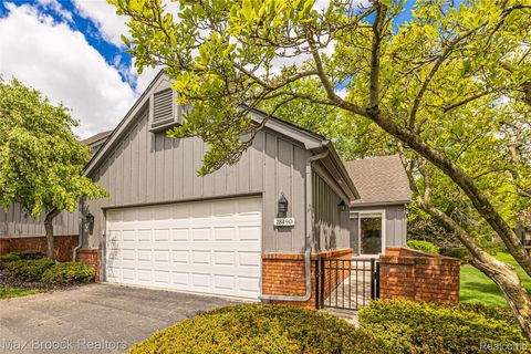 28490 Venice Circle Farmington Hills City MI 48334
