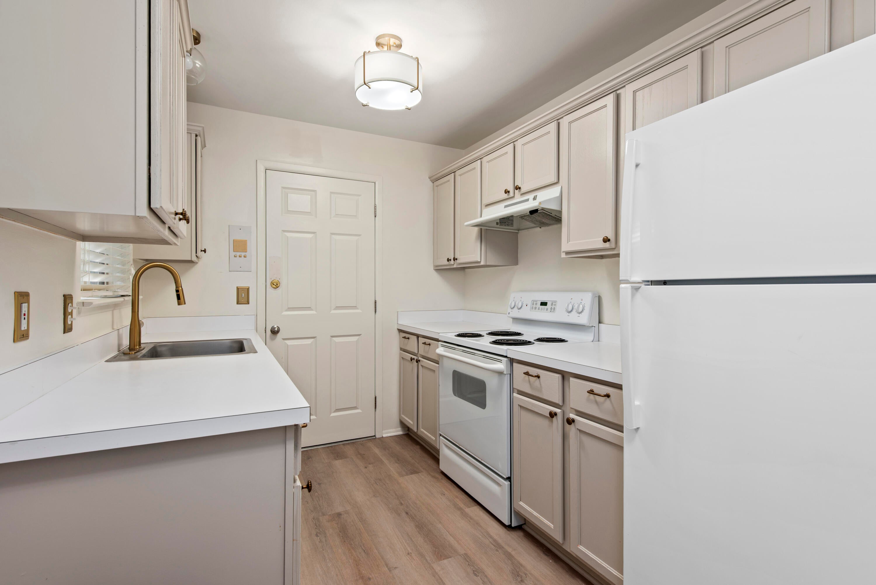 436 Romeo Road 317