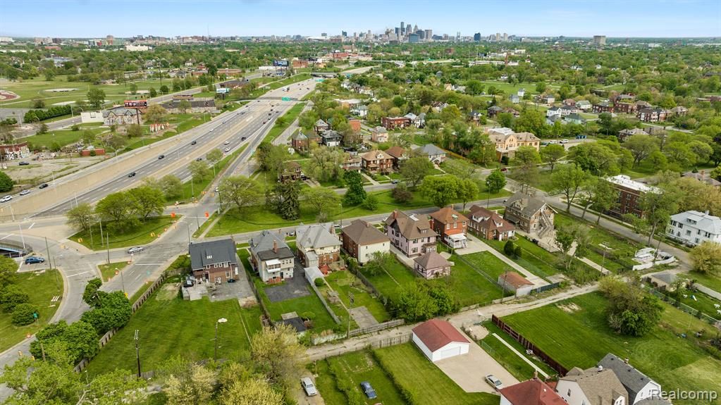 Detroit City Wayne, Michigan 48208, United States, 7 Bedrooms Bedrooms, ,4 BathroomsBathrooms,Residential,Active,106634