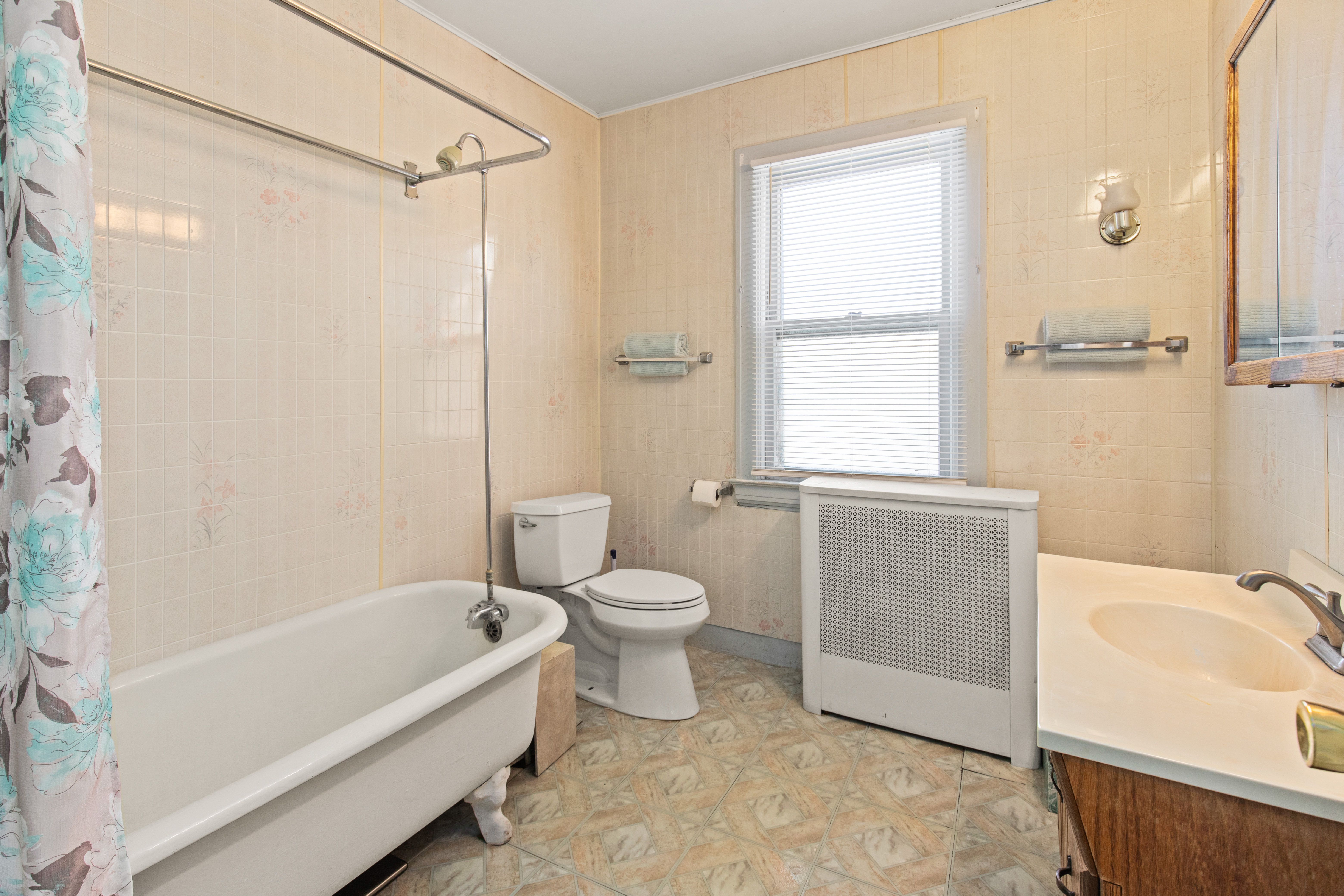 Detroit City Wayne, Michigan 48208, United States, 7 Bedrooms Bedrooms, ,4 BathroomsBathrooms,Residential,Active,106634