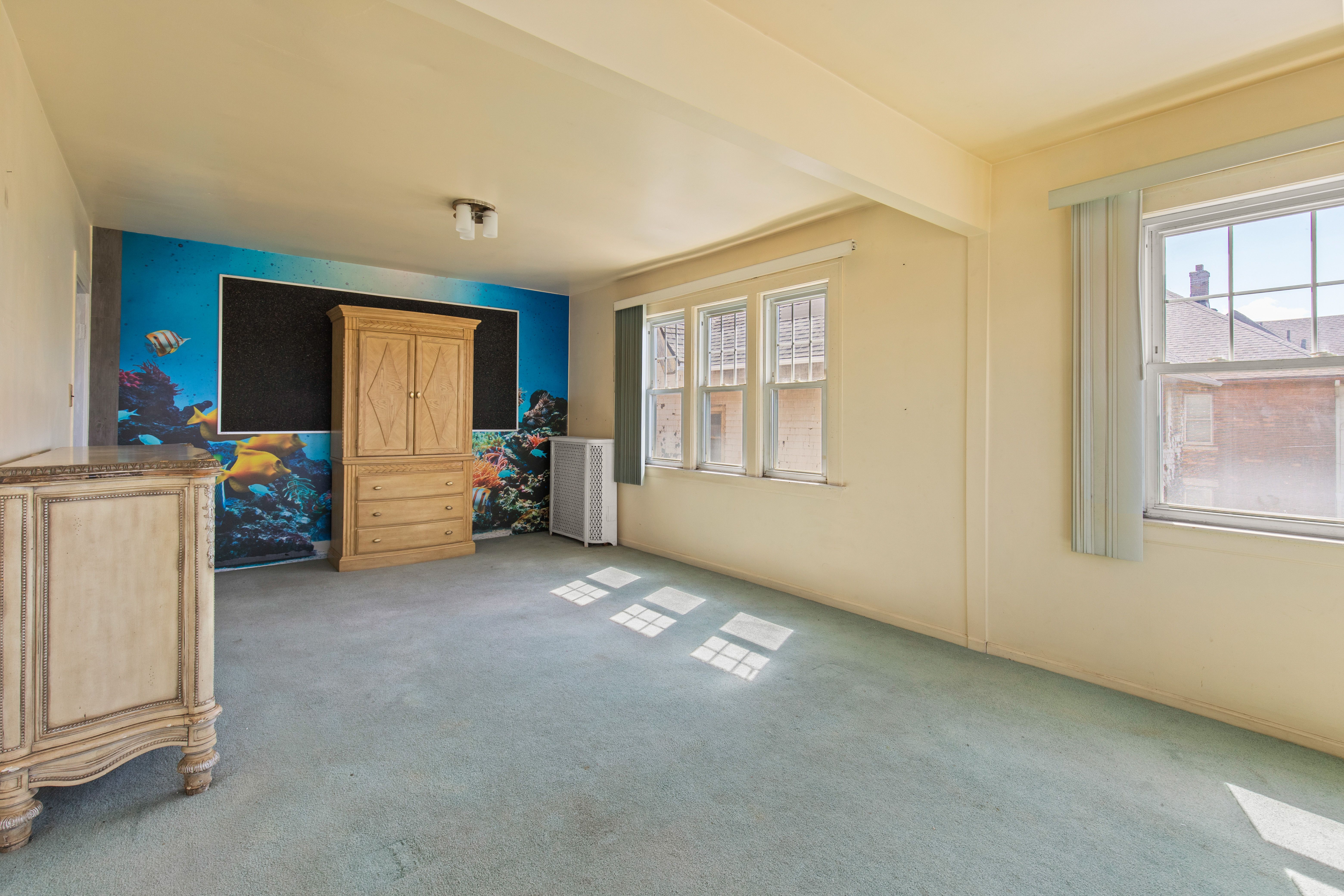 Detroit City Wayne, Michigan 48208, United States, 7 Bedrooms Bedrooms, ,4 BathroomsBathrooms,Residential,Active,106634