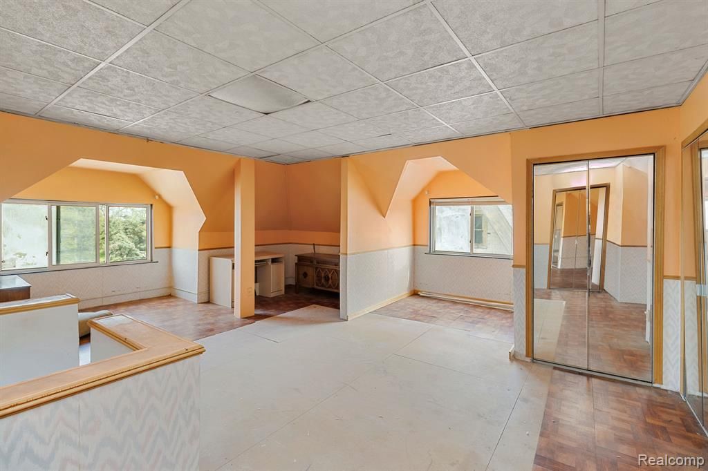 Detroit City Wayne, Michigan 48208, United States, 7 Bedrooms Bedrooms, ,4 BathroomsBathrooms,Residential,Active,106634