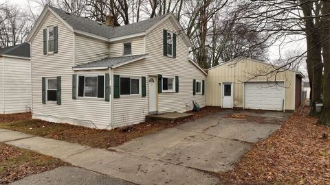 233 E Wright Avenue Shepherd Village MI 48883