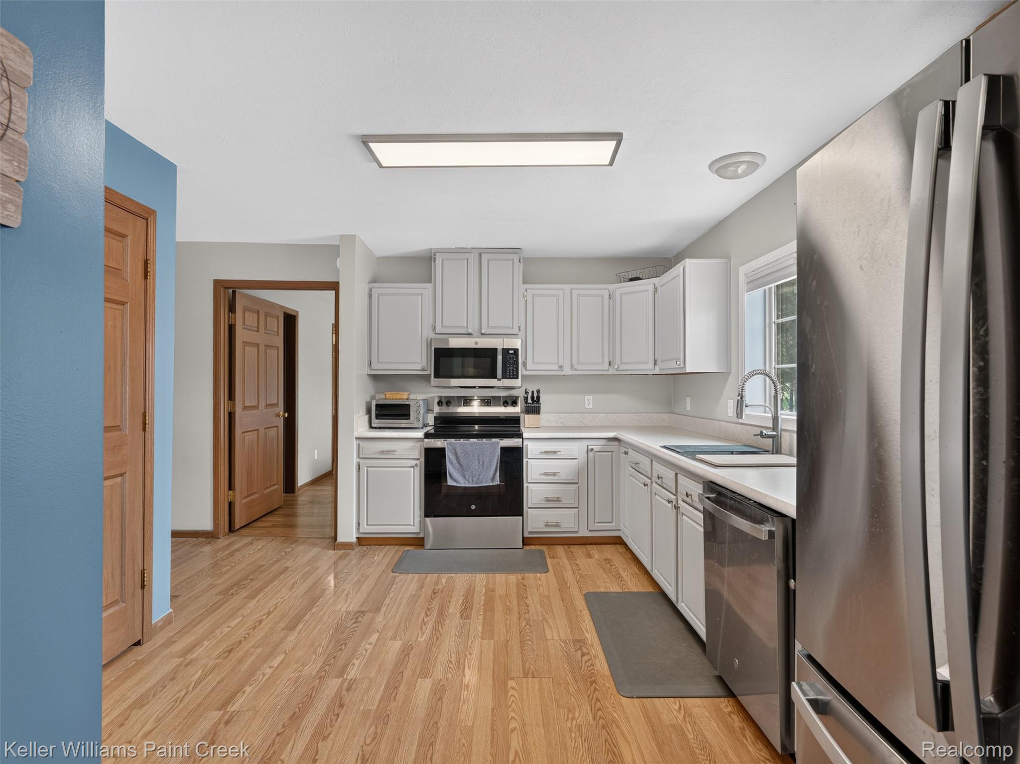 533 White Road