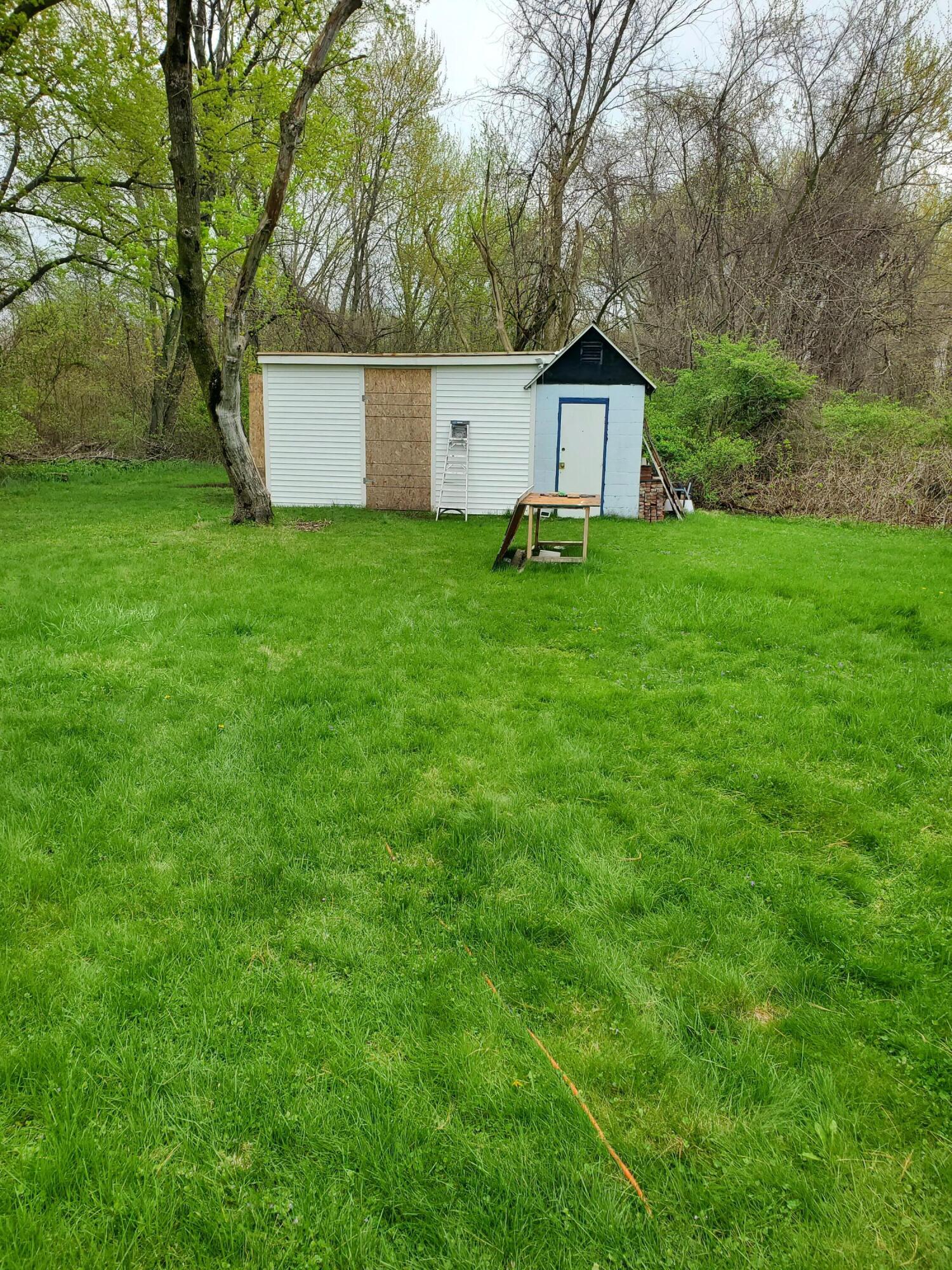 1560 Highland Avenue