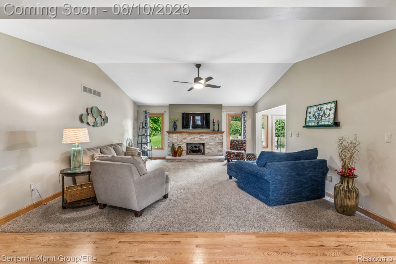 2072 Cumberland Road