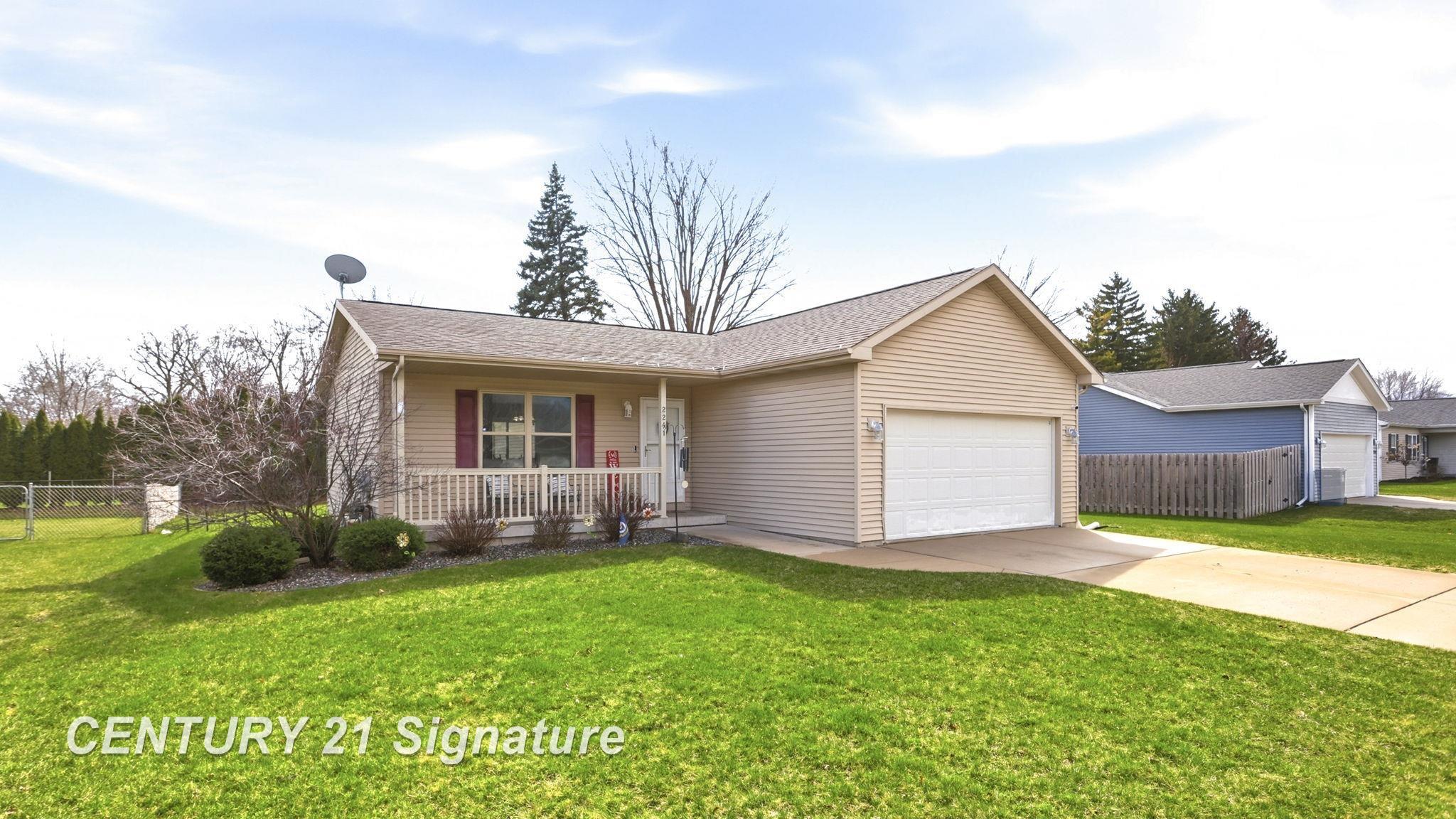 2241 Moonglow Court