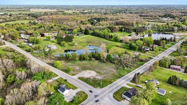 E BRISTOL RD, DAVISON, MI 48423 - Image fffaf99c8a2110951a8ad26b075e490d/2349658949