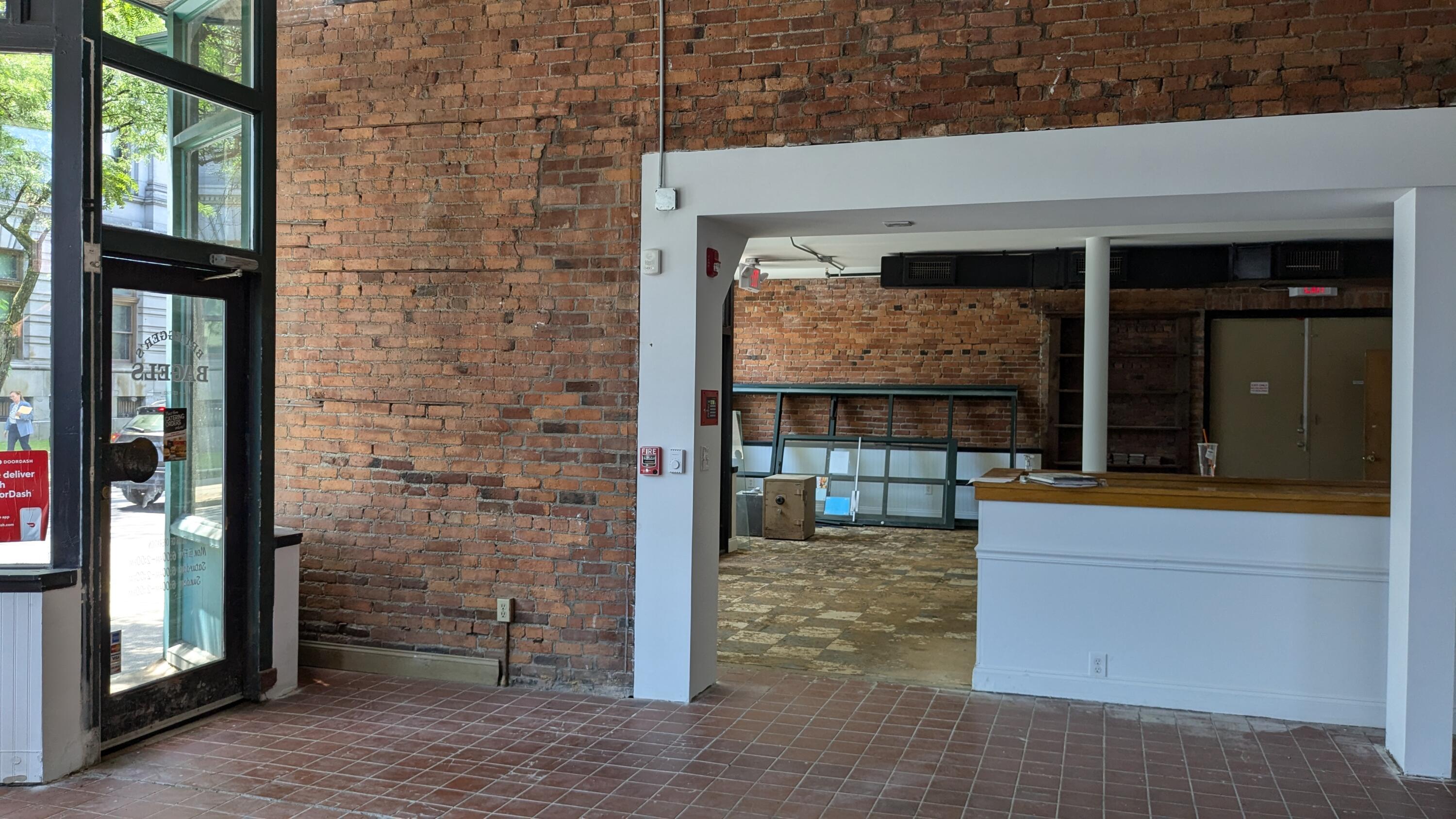 Troy, New York 12180, United States, ,Residential,Active,183301