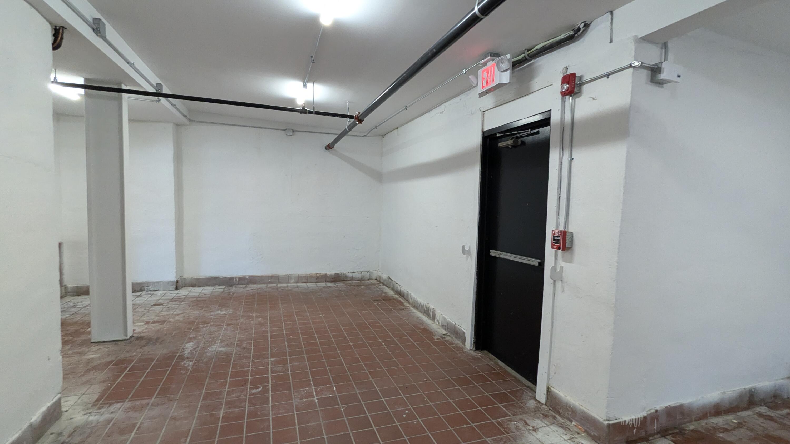 Troy, New York 12180, United States, ,Residential,Active,183301