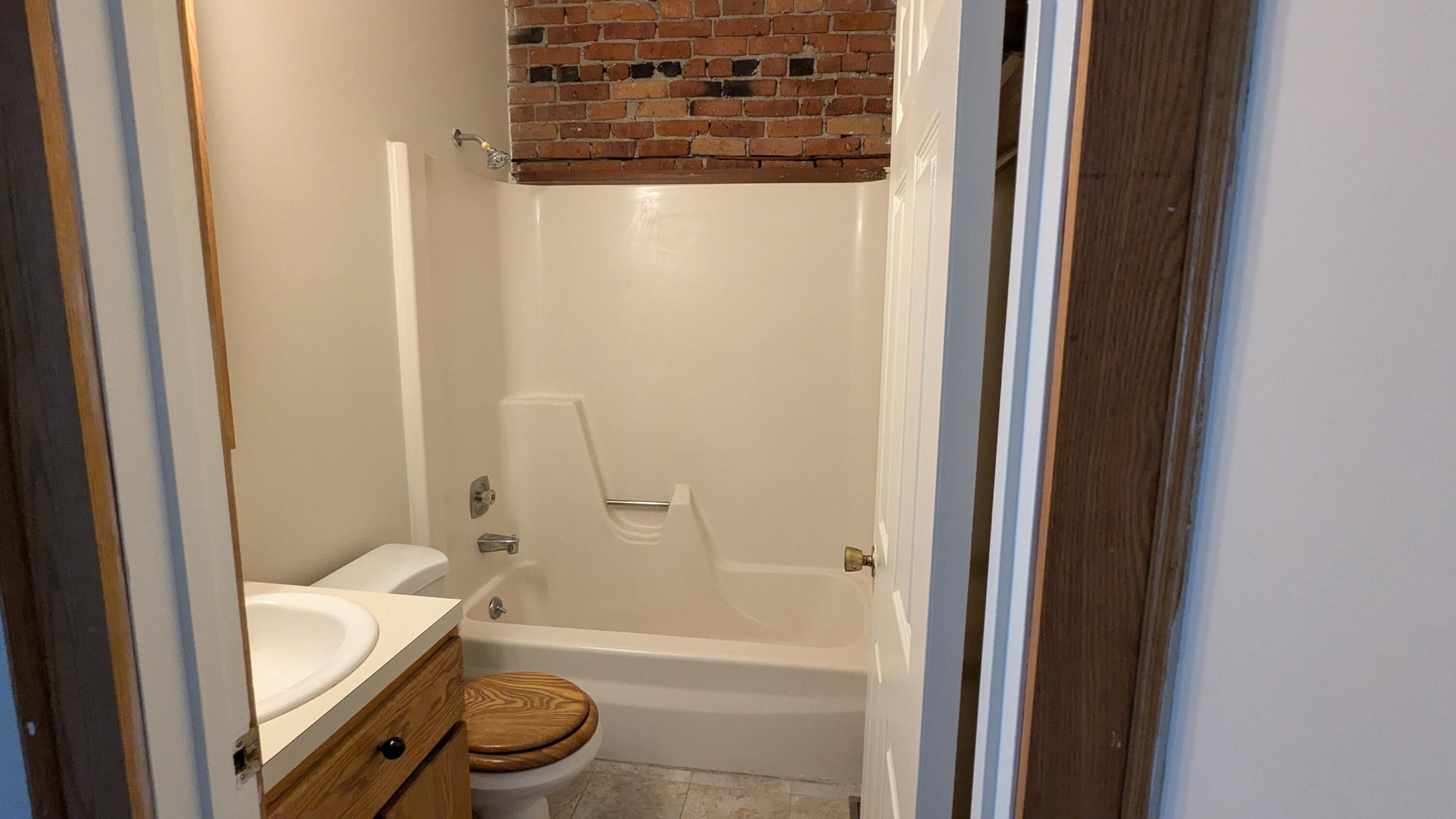 Troy, New York 12180, United States, ,Residential,Active,183301