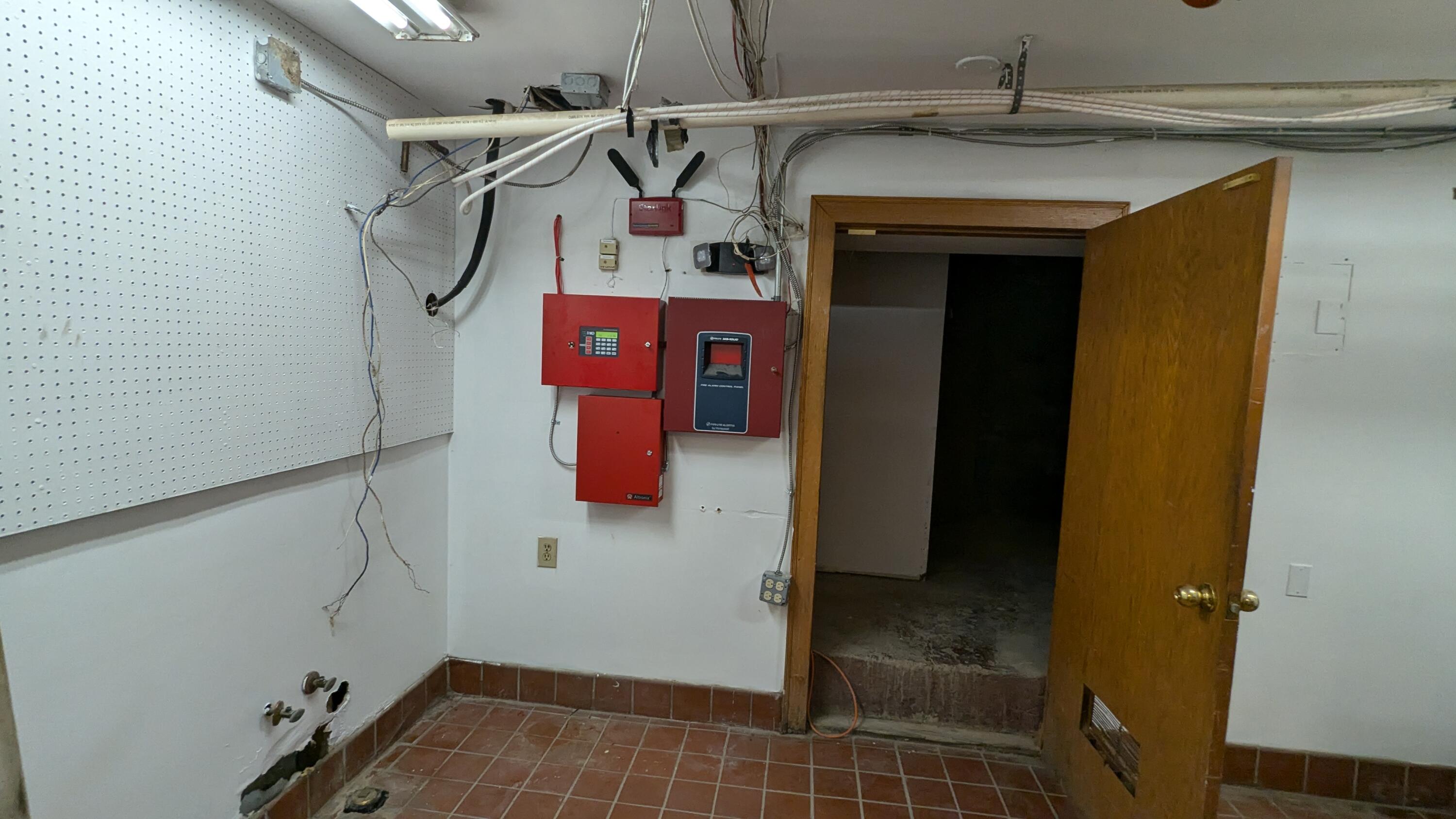 Troy, New York 12180, United States, ,Residential,Active,183301