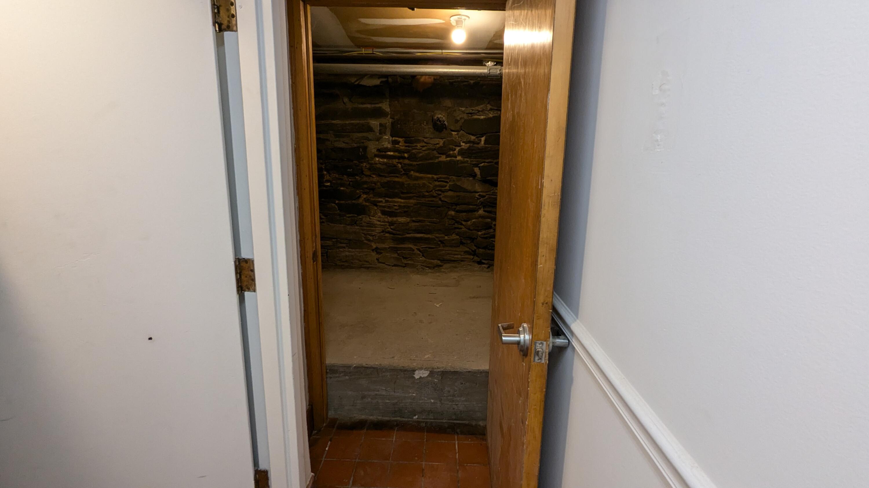 Troy, New York 12180, United States, ,Residential,Active,183301