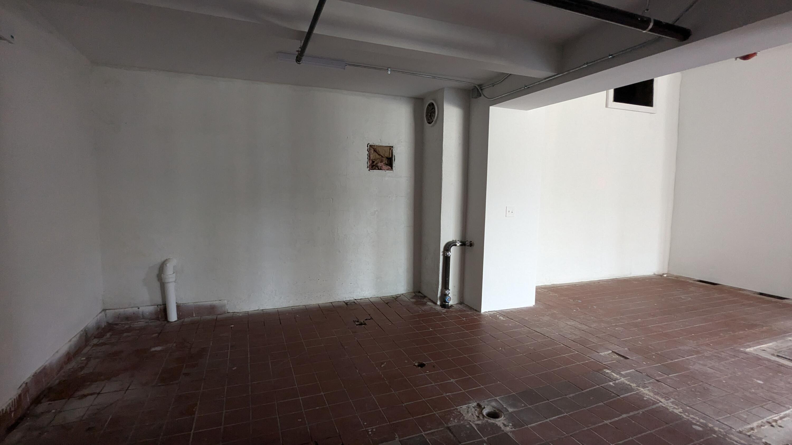 Troy, New York 12180, United States, ,Residential,Active,183301