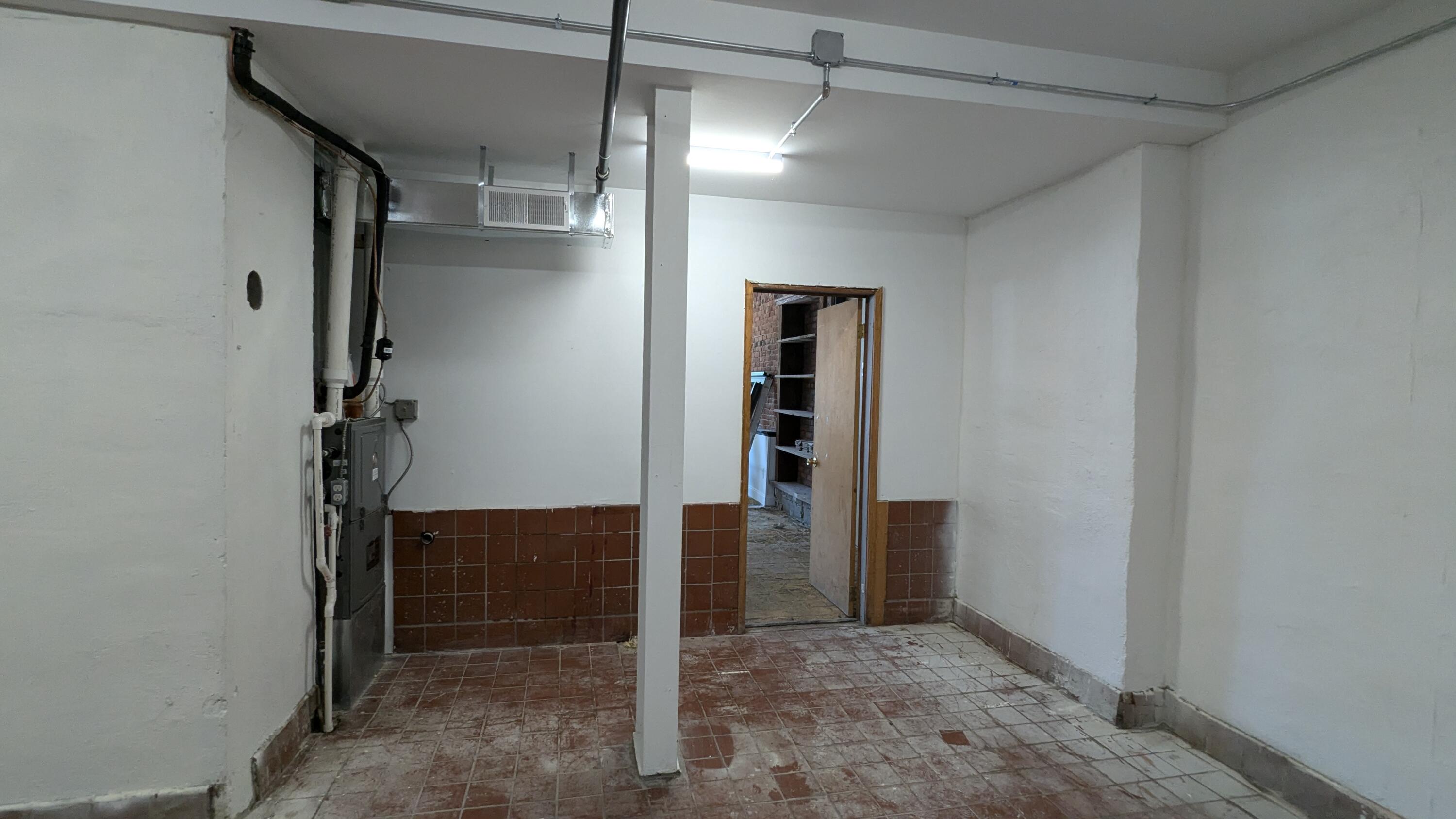 Troy, New York 12180, United States, ,Residential,Active,183301