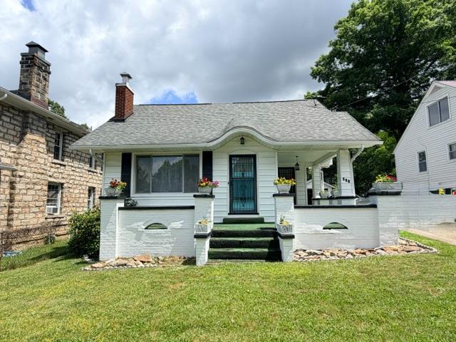 Photo 1 of 31 — Crawford Street, Beckley, WV 25801