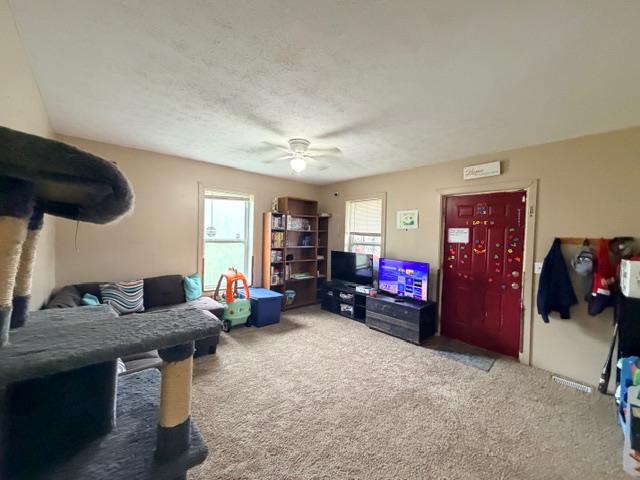 Ridge Avenue - Photo 3