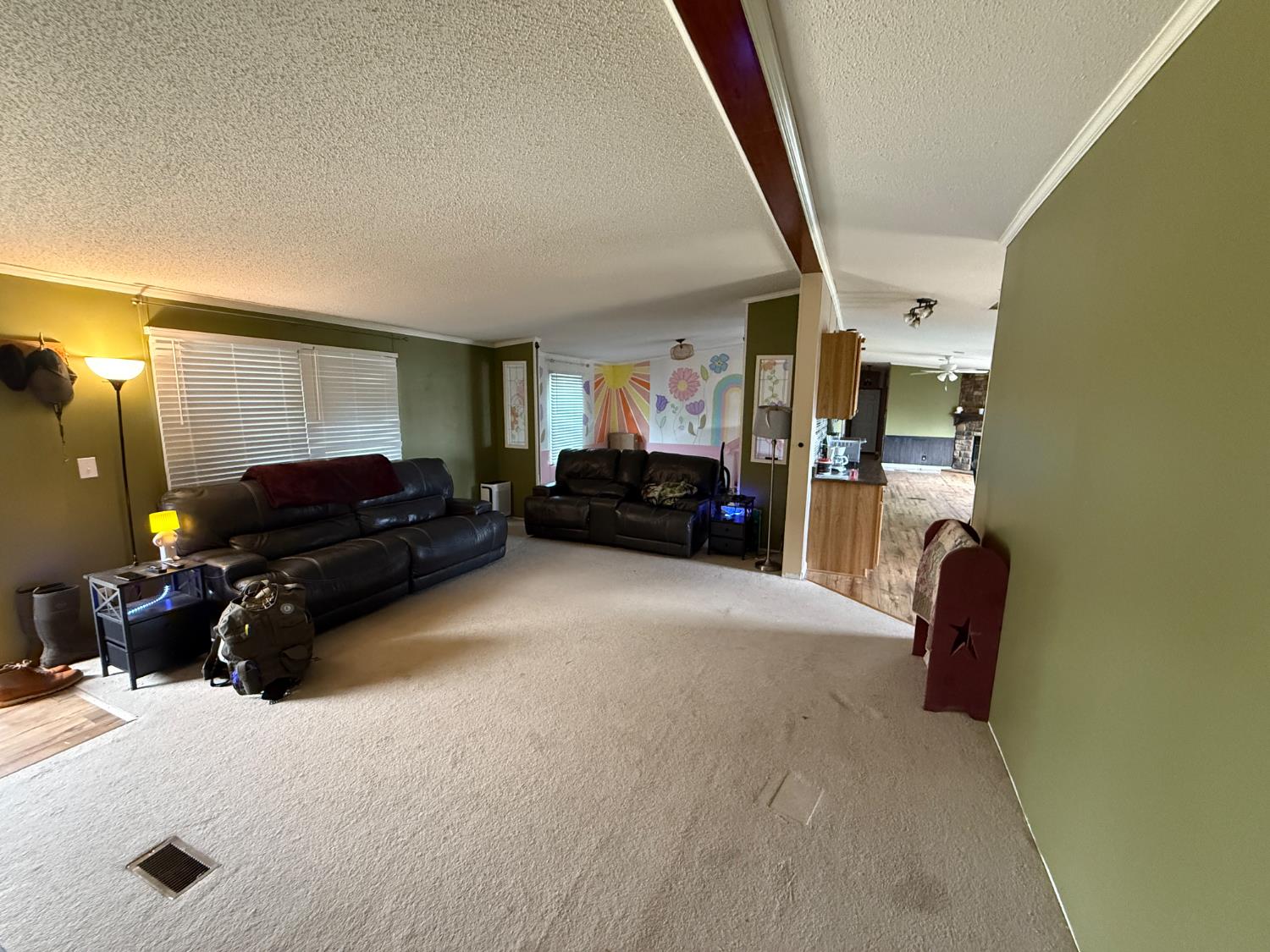 Sheridan Avenue - Photo 3