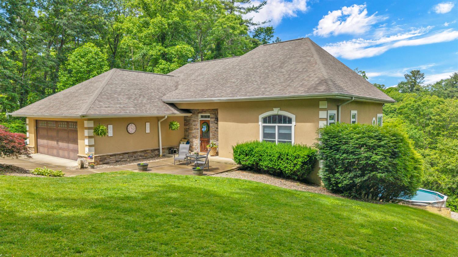 Photo 1 of 70 — Fairview Avenue, Beckley, WV 25801