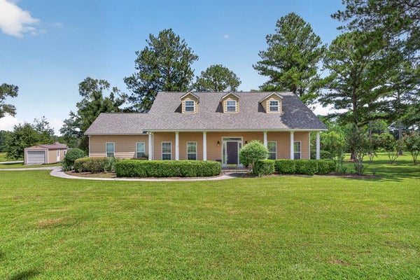 421 DRAKE DR, DOUGLAS, GA 31535 - Image 5e8ab2d0e2b81dc417dbeea494e5942f/4074851967