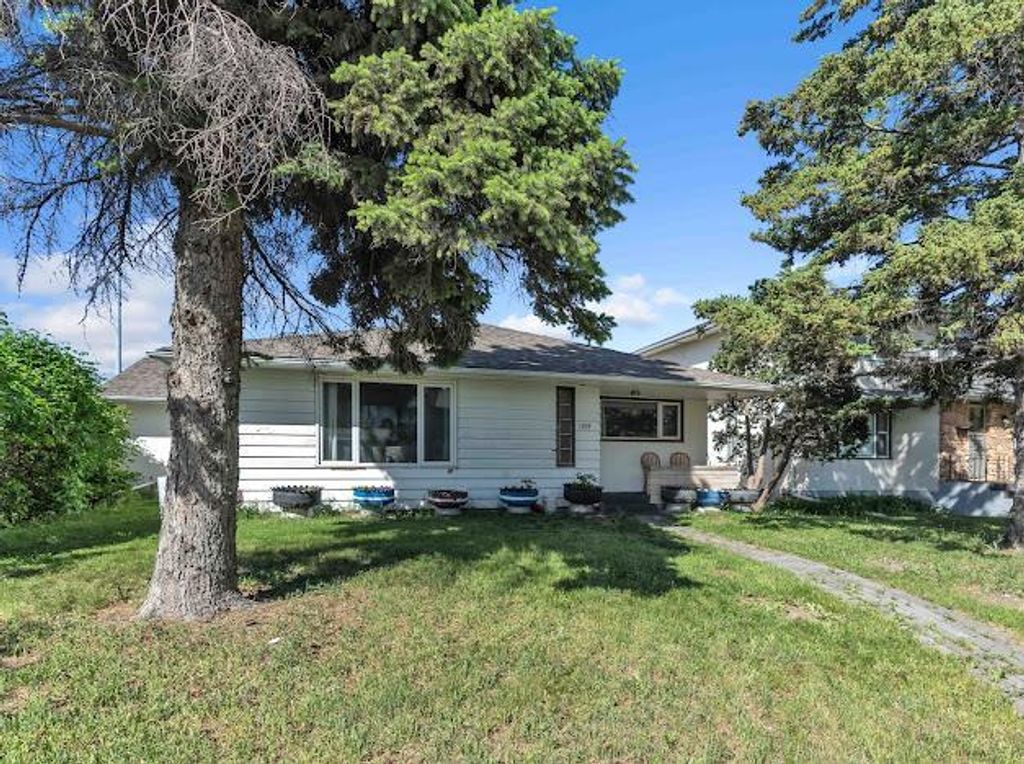 195 MCADAM AVENUE