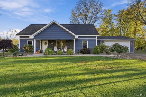 2610 W BRUTUS ST, WEEDSPORT, NY 13166 - Image 04aa784bbbc0812c4f2dd084fcdd4cf1/1183989613