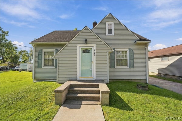 2262 RIVER RD, NIAGARA FALLS, NY 14304 - Image 0e1bbfcce93e49dbd6db7ebcce794f52/1737961833