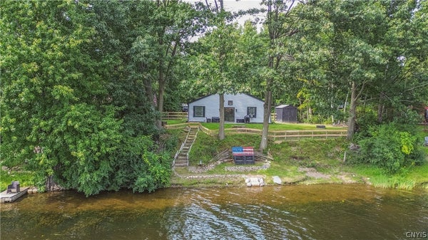 21914 ADMIRALS WALK, WATERTOWN, NY 13601 - Image 12b3d64a4e760a8f52c6cfa9a60ea84d/3700176521