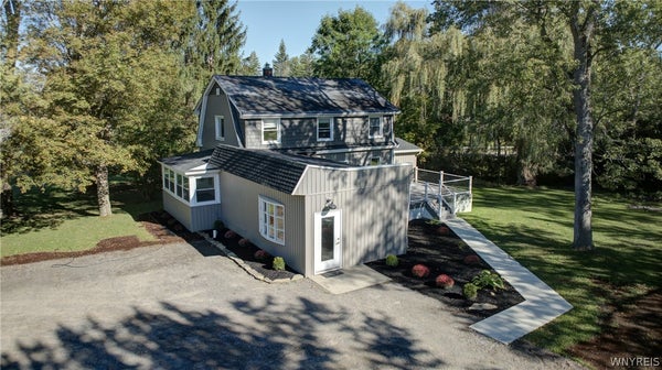7501 SENECA ST, EAST AURORA, NY 14052 - Image 17479cd8fe2934752f2f4e9fbb869cab/674529400