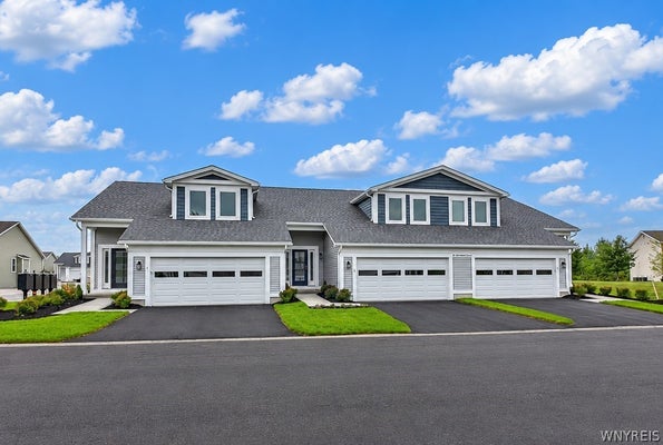 20 CLOVERLEAF DR, DEPEW, NY 14043 - Image 26f8a70b1b0dc12bb6cf29cc512306cf/323876770