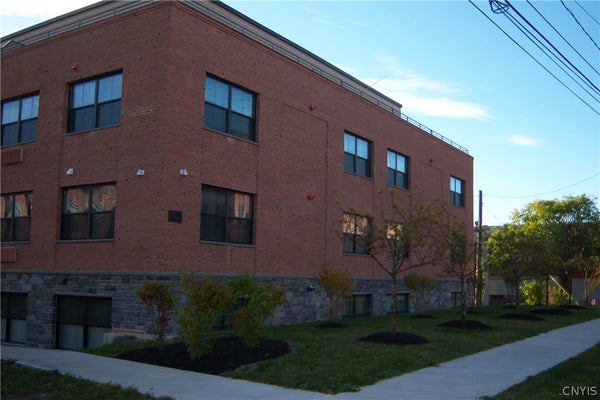 721 N CLINTON ST APT 117, SYRACUSE, NY 13204 - Image 2fea0dc29cf90b8e5c3afaa3f686e1e2/3129123583