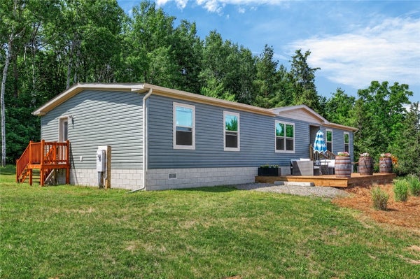 9286 KEUKA HIGHLAND DR, HAMMONDSPORT, NY 14840 - Image 3e2c51ef23fade7d33d48e140710e2ff/3769936600