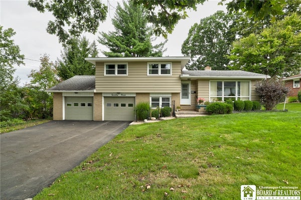 24 HILLDALE AVE, JAMESTOWN, NY 14701 - Image 3f9bdc02ba6d368e743bb33d4ee8a8a4/3509264761