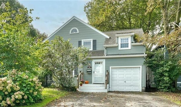 989 ATLANTIC AVE, ROCHESTER, NY 14609 - Image 49ba03bf84d0dbfe29ef054e09e7cdb1/737523169