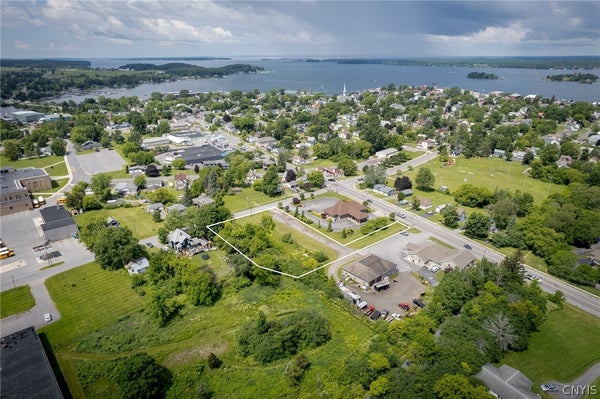 201 STATE ST, CLAYTON, NY 13624 - Image 4bd89b087a6fe4587a7cf1a3e6f05e23/720298328