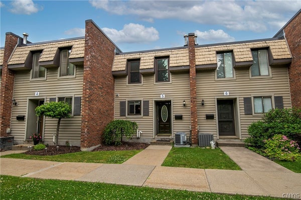 5 CHESTNUT HLS, NEW HARTFORD, NY 13413 - Image 559f9f603a7bd478be71897bcbb5debd/1524259848