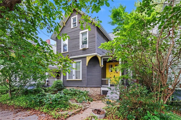 18 HICKORY ST, ROCHESTER, NY 14620 - Image 595530bfdb01fcbf5fcee6cab563fcf4/2363599704
