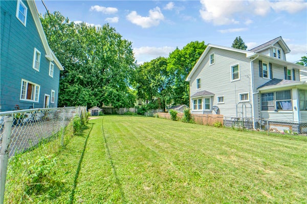 195 ELLISON ST, ROCHESTER, NY 14609 - Image 5f28ee19d8ec6210b288b5cd99bca4ed/2006033235